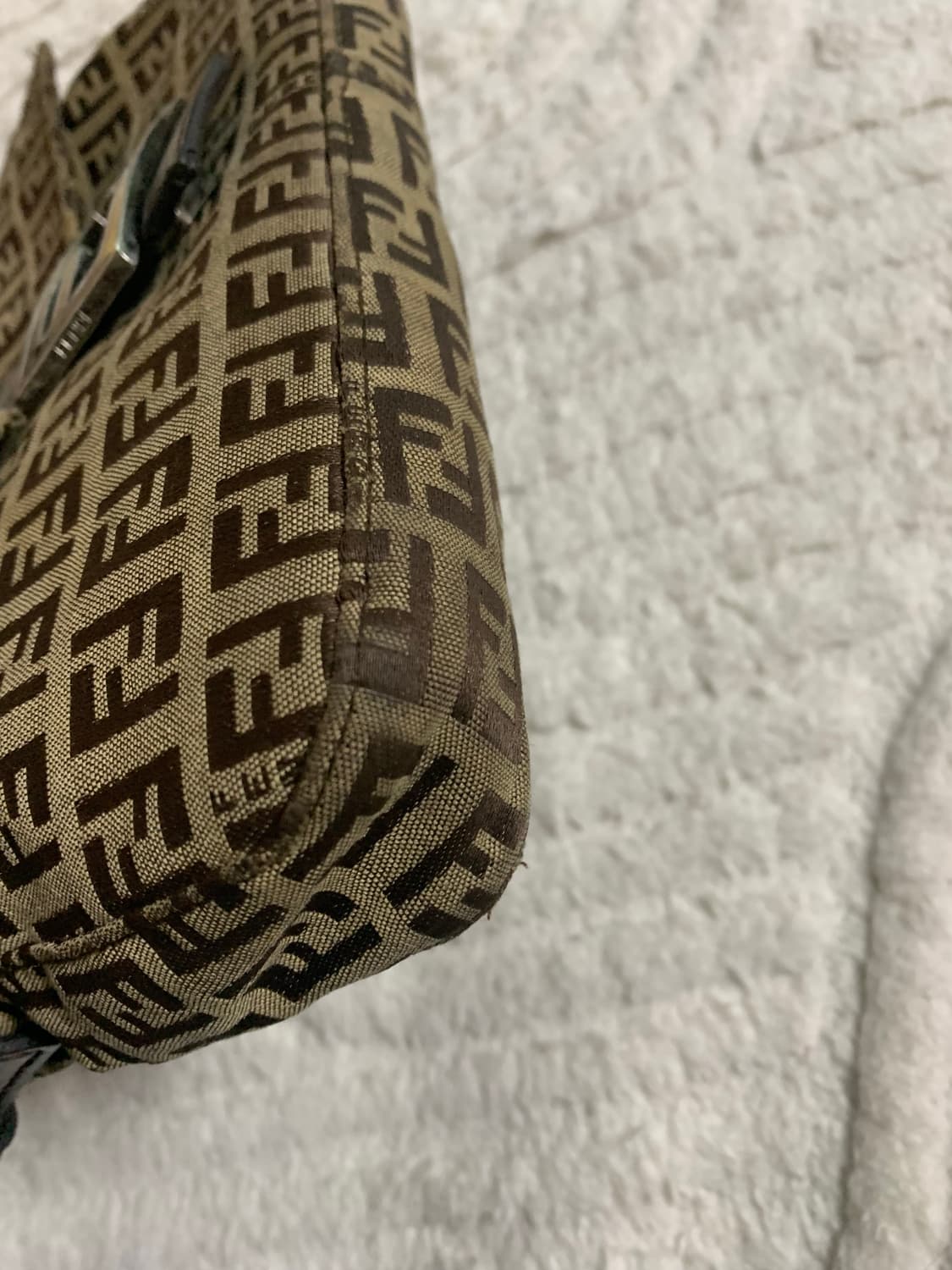 펜디 ff주카 바게트백. 정품 상품이미지6