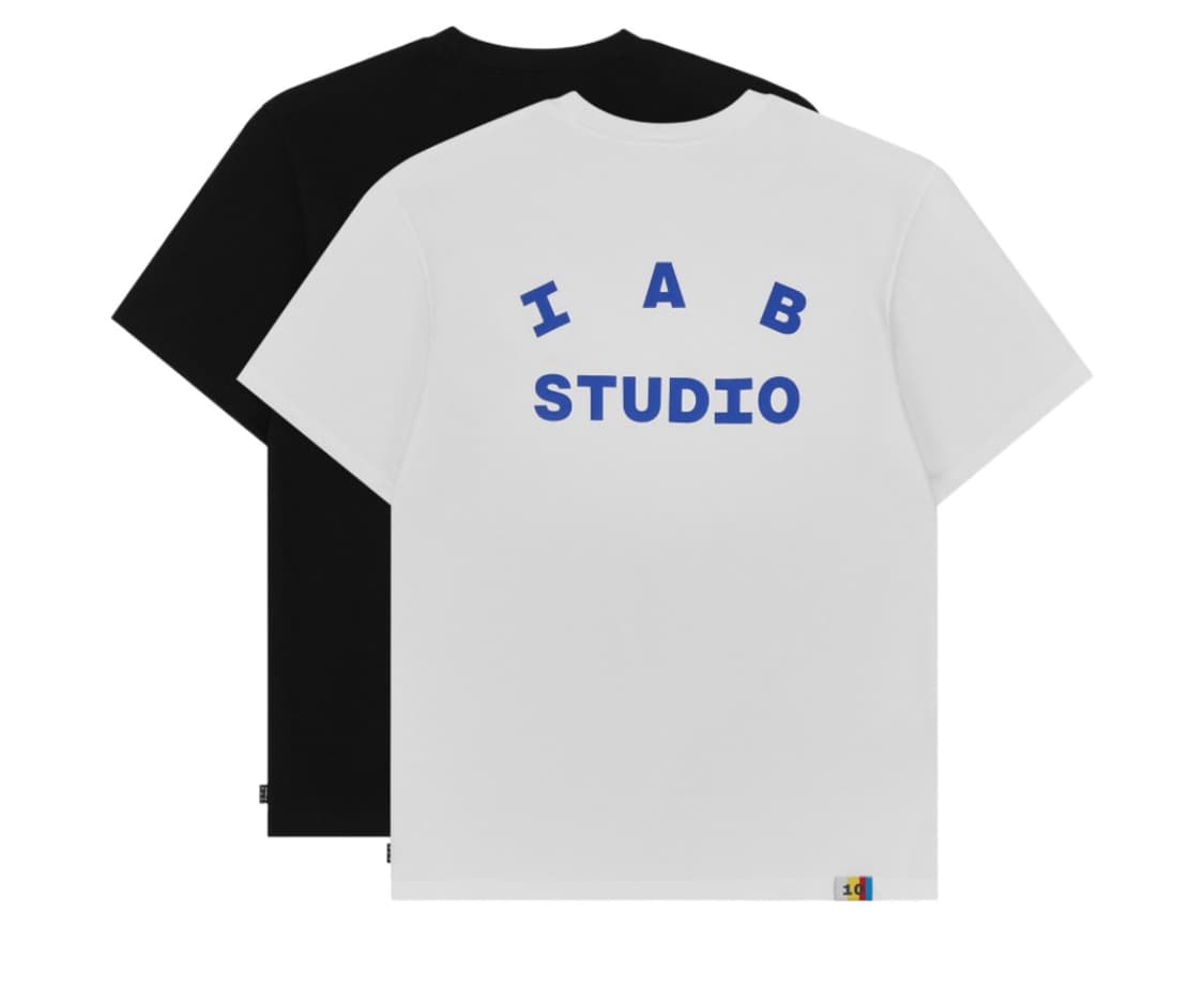 아이앱 스튜디오 10주년 티셔츠 화이트&블랙 상품이미지2