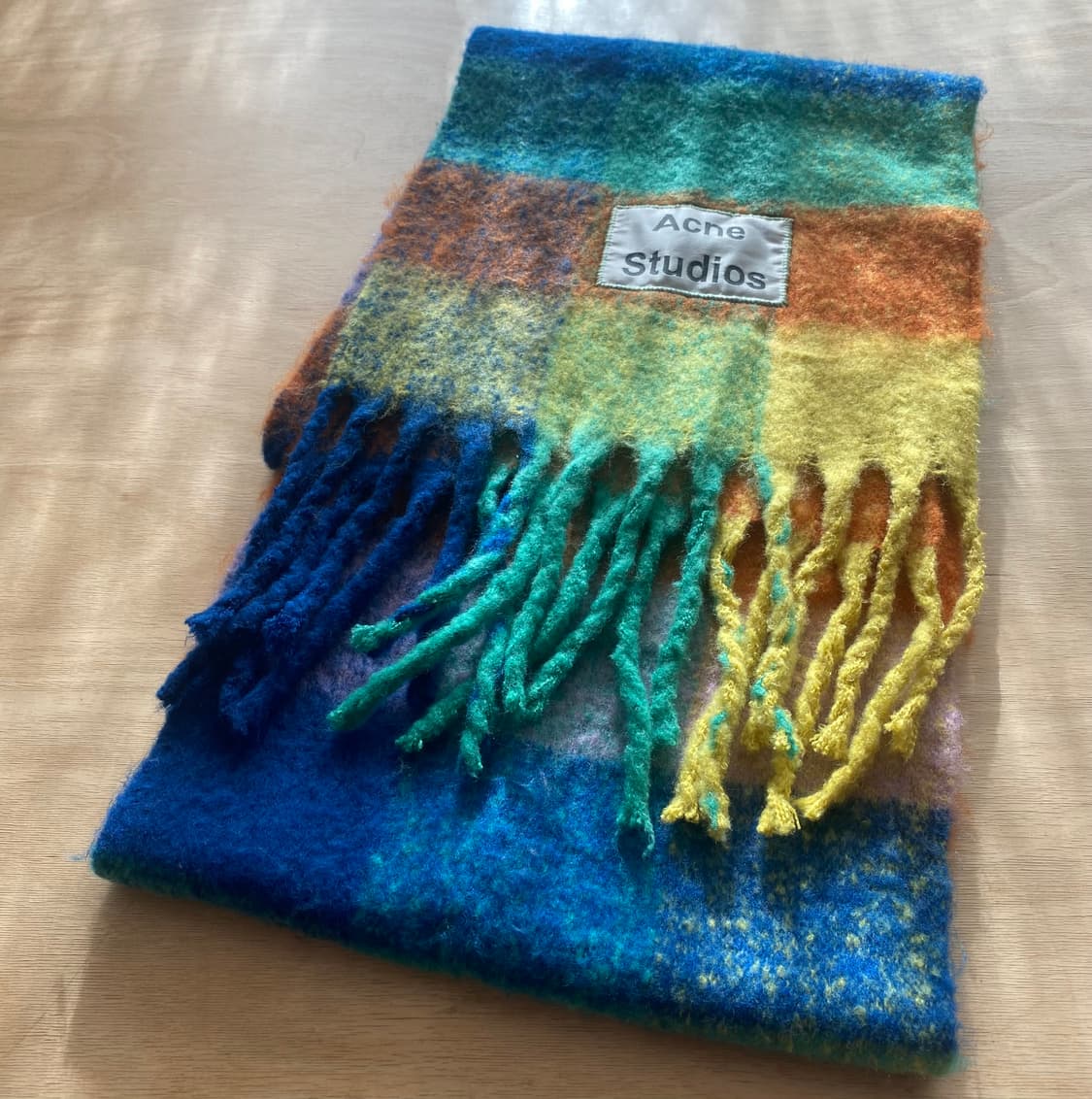 아크네 스튜디오 모헤어 머플러 상품이미지2