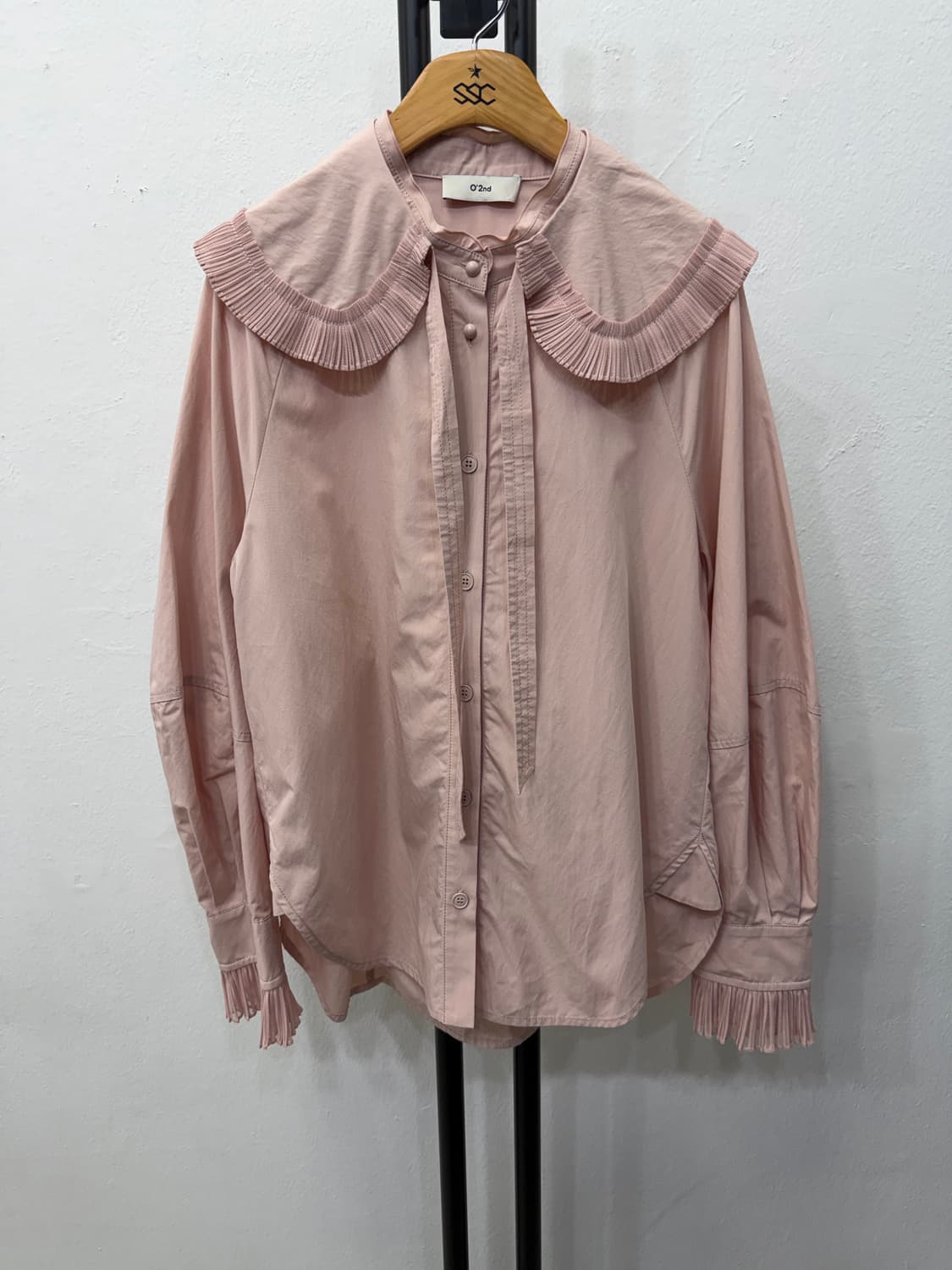 정품) O2ND 오즈세컨 한섬 20ss 프릴 장식 셔츠 76 상품이미지1
