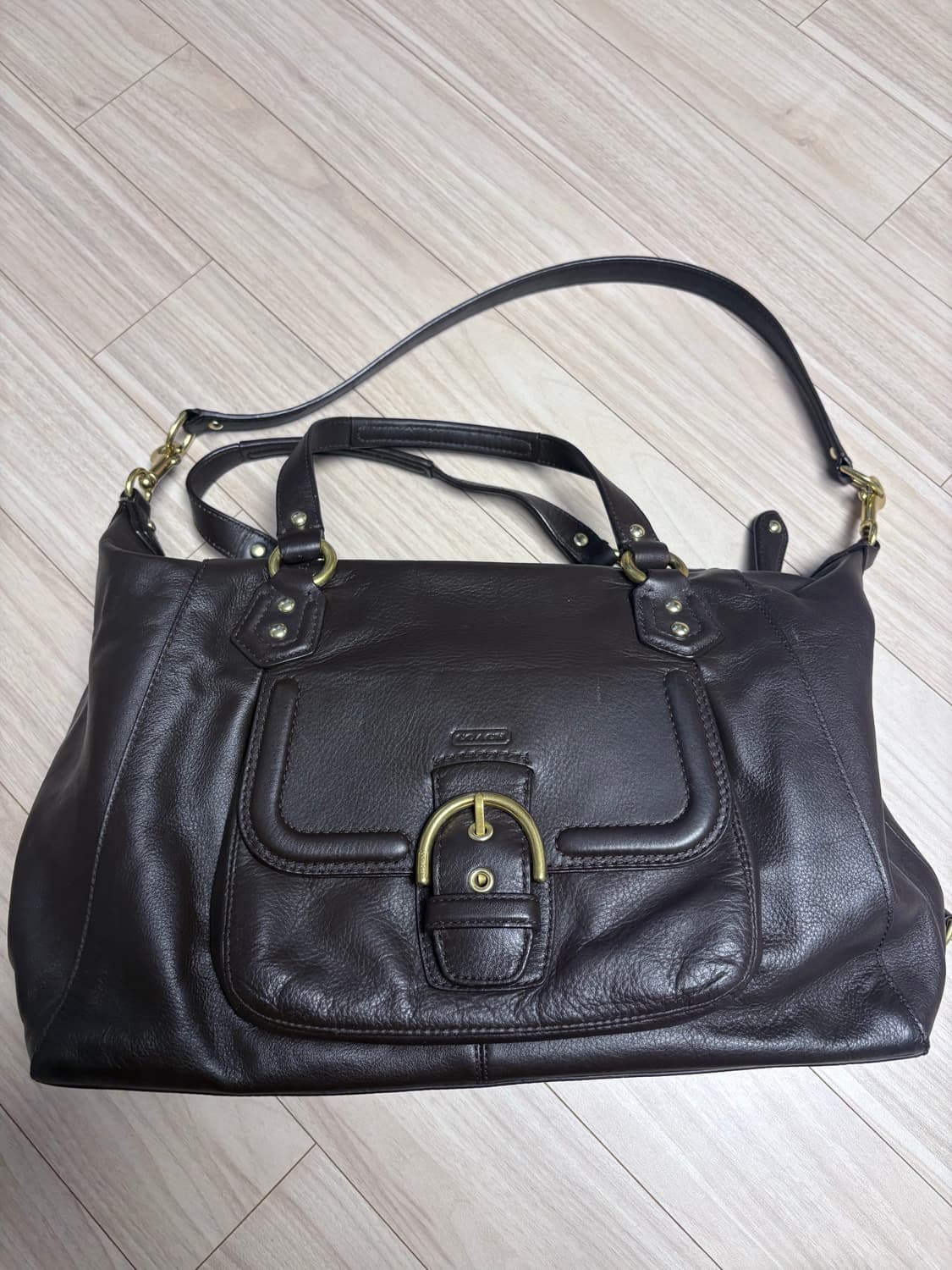 코치 캠벨레더 사첼백 상품이미지3