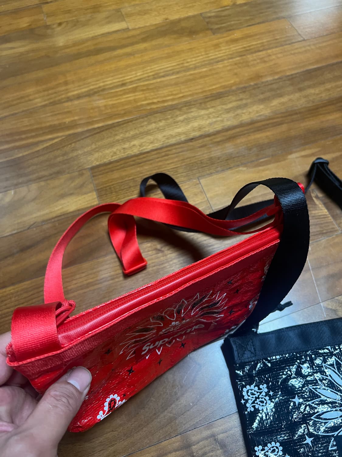 슈프림 타프 반다나 크로스백 (커플)  상품이미지3