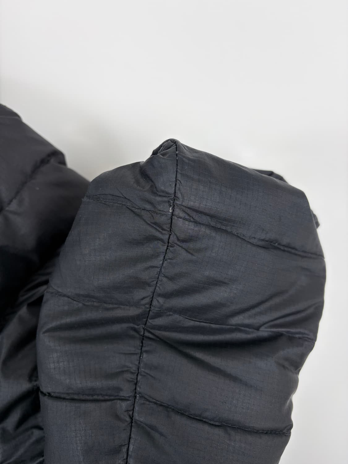 a117) 파타고니아 덕다운 경량패딩 상품이미지4