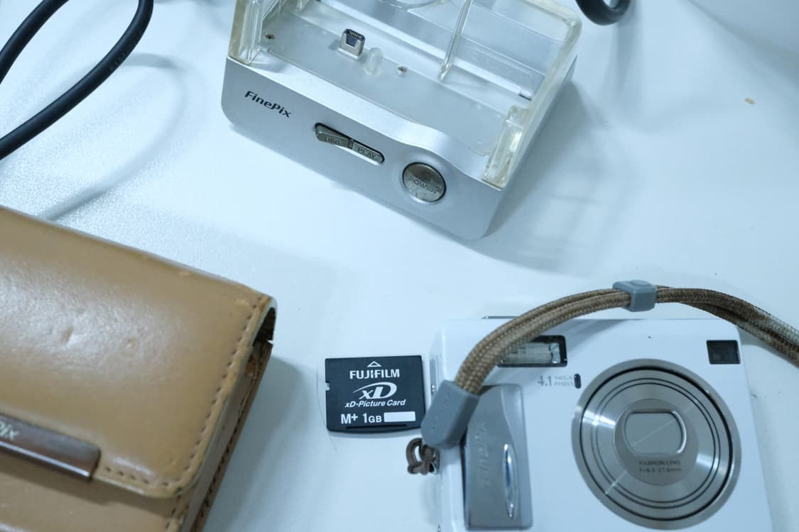 후지필름 파인픽스 f440 화이트 상품이미지3