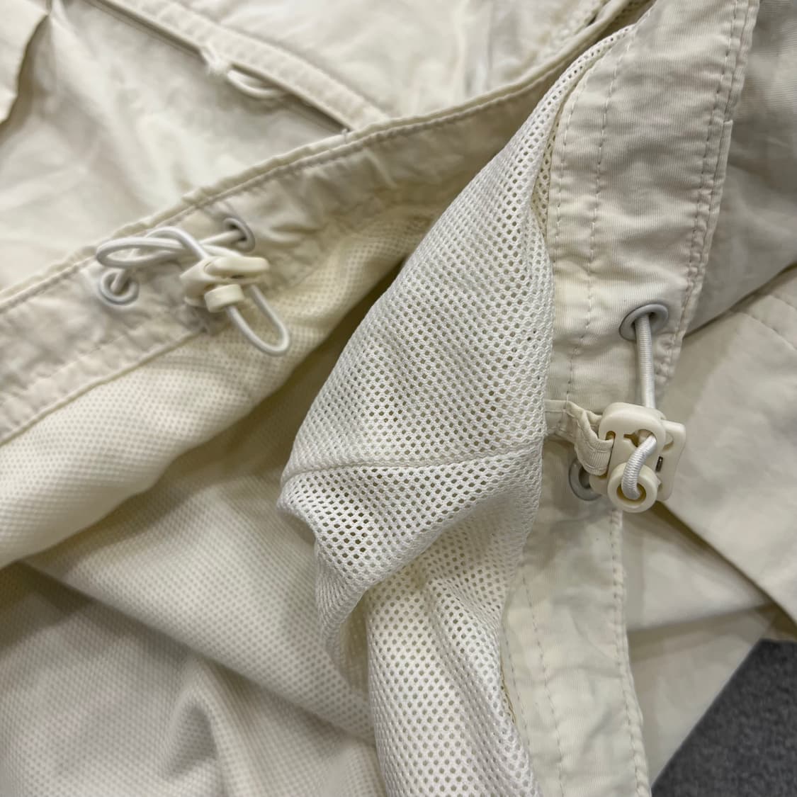 L 뉴발란스 아이보리 바람막이 자켓 상품이미지6