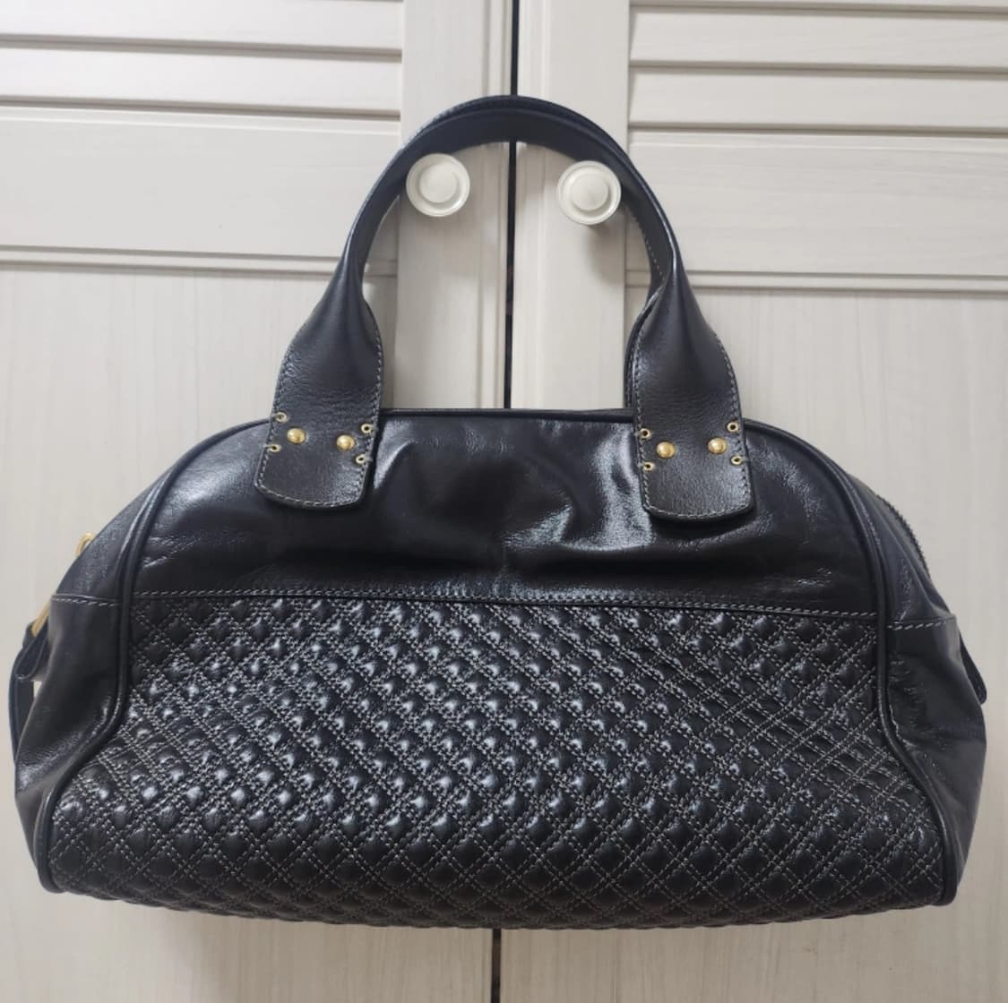 Marc jacobs 마크제이콥스 스터드 로고 가죽 토트백 상품이미지3