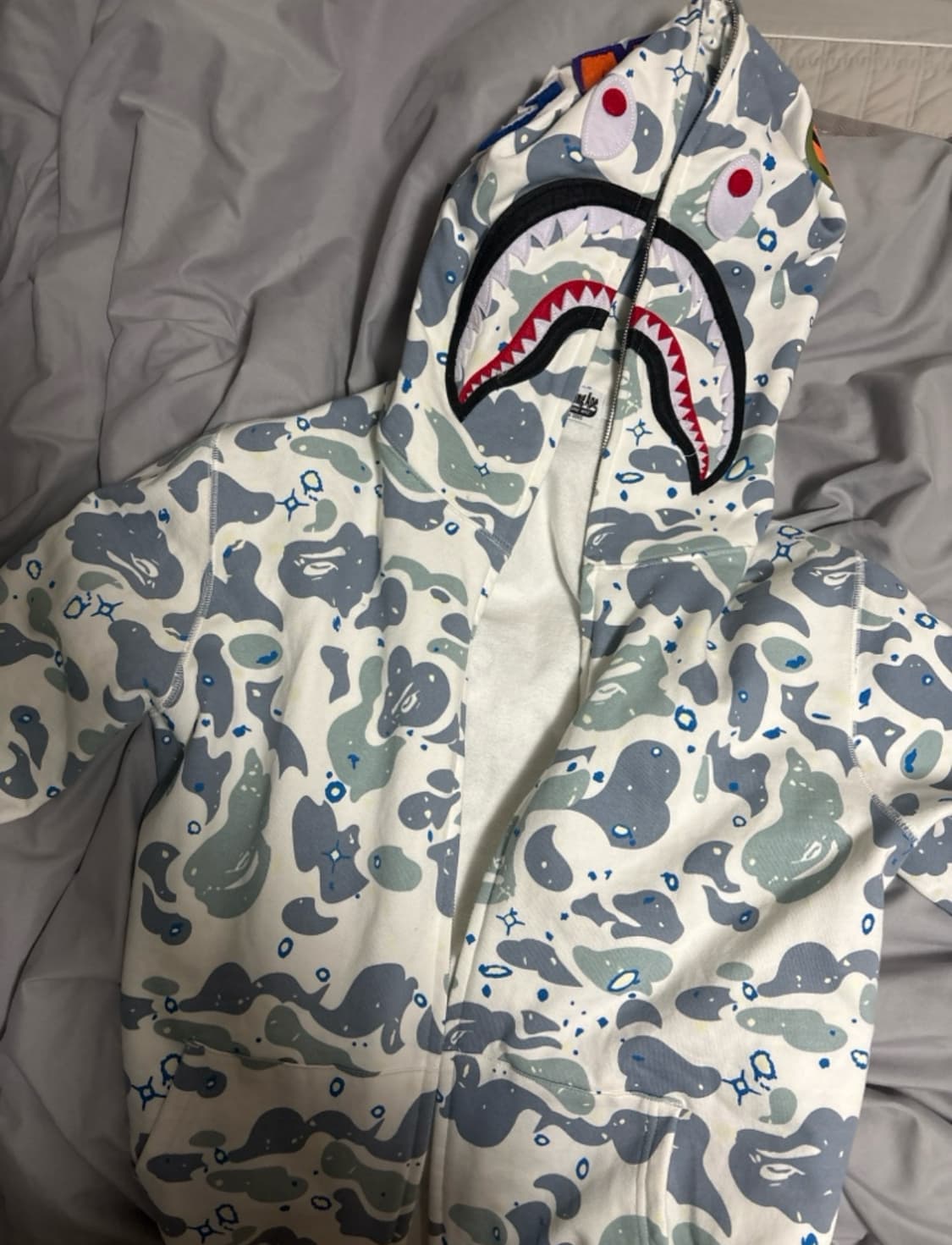 베이프 샤크 후드집업 상품이미지4