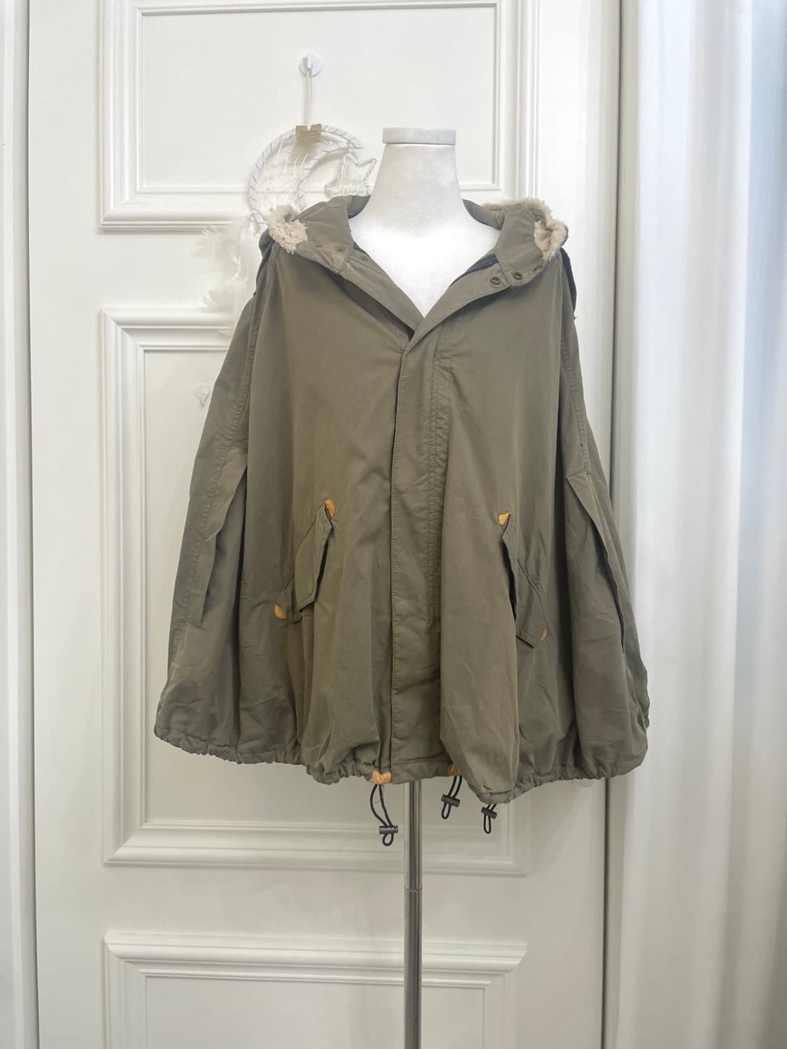 khaki pocket point hoodie cape outer 상품이미지1