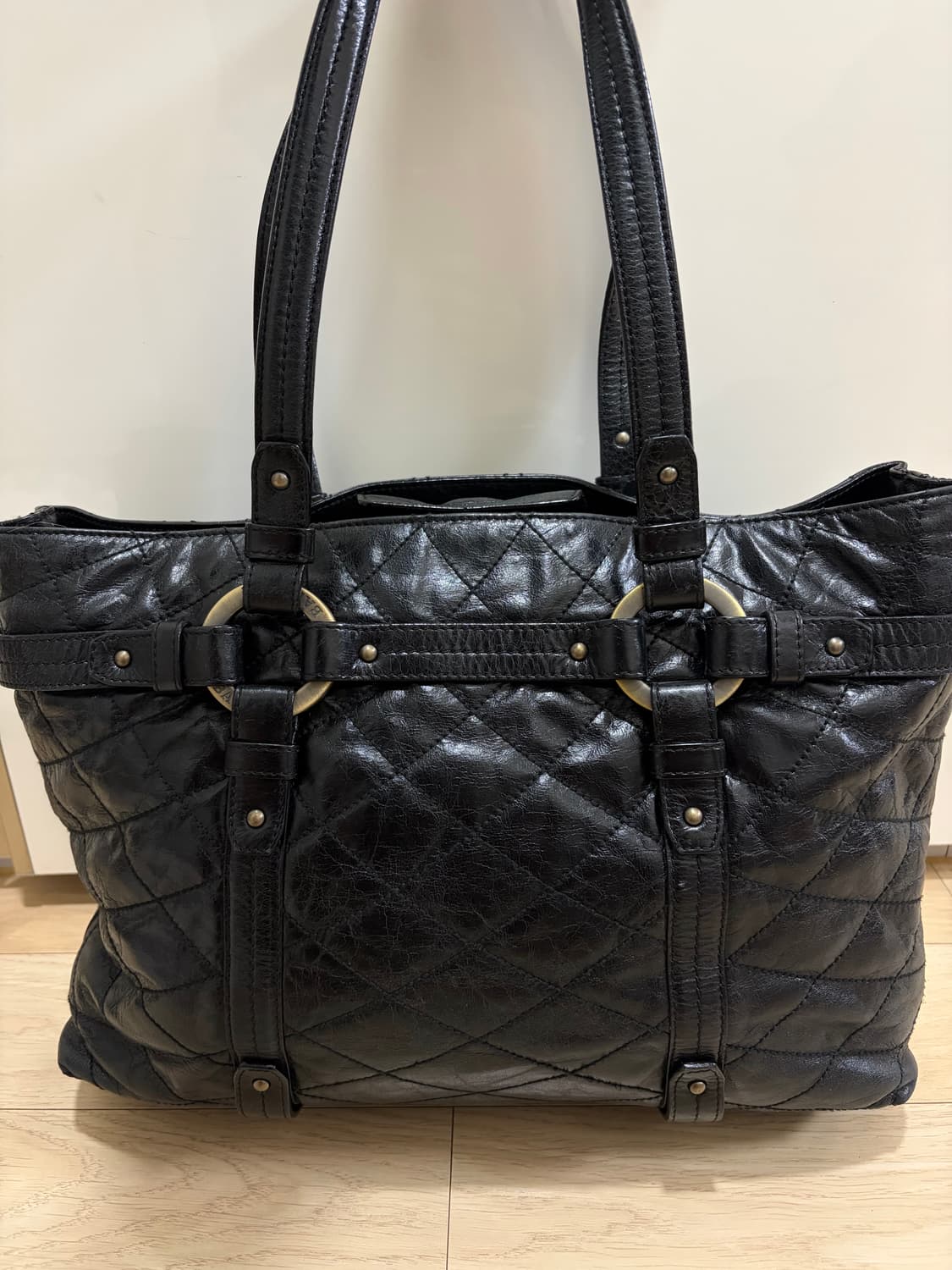 발리 정품 다이아 퀄팅 레더 숄더백 상품이미지4