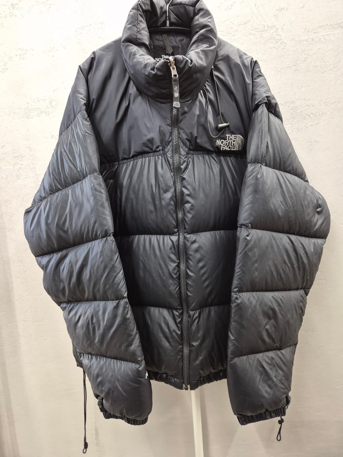 노스페이스 패딩 블랙 105 상품이미지2