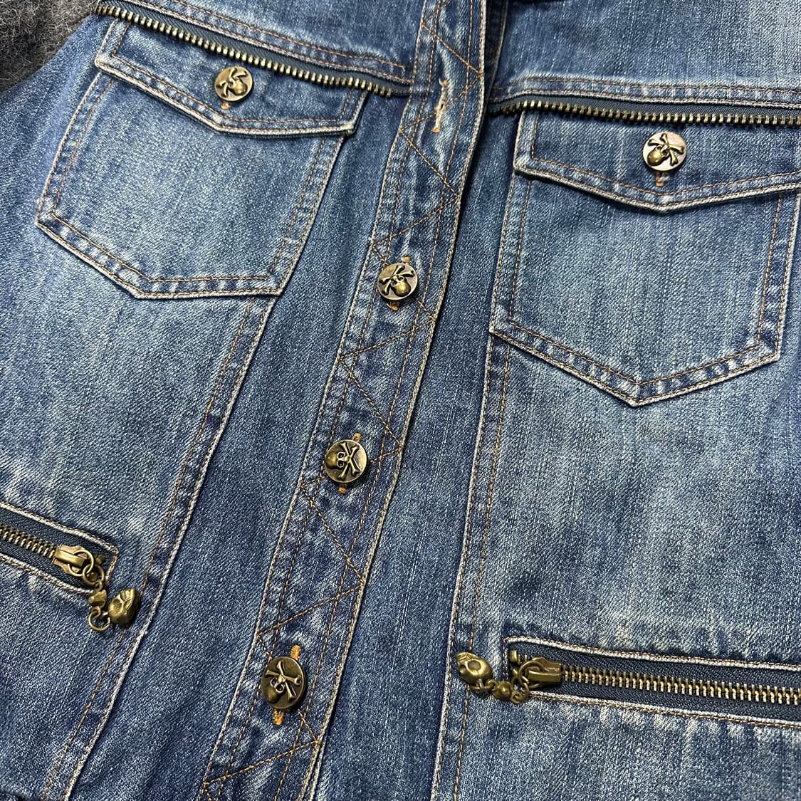 ✨ (바배) 필립플레인 해골 지퍼 버튼 청 니트 패딩  상품이미지3