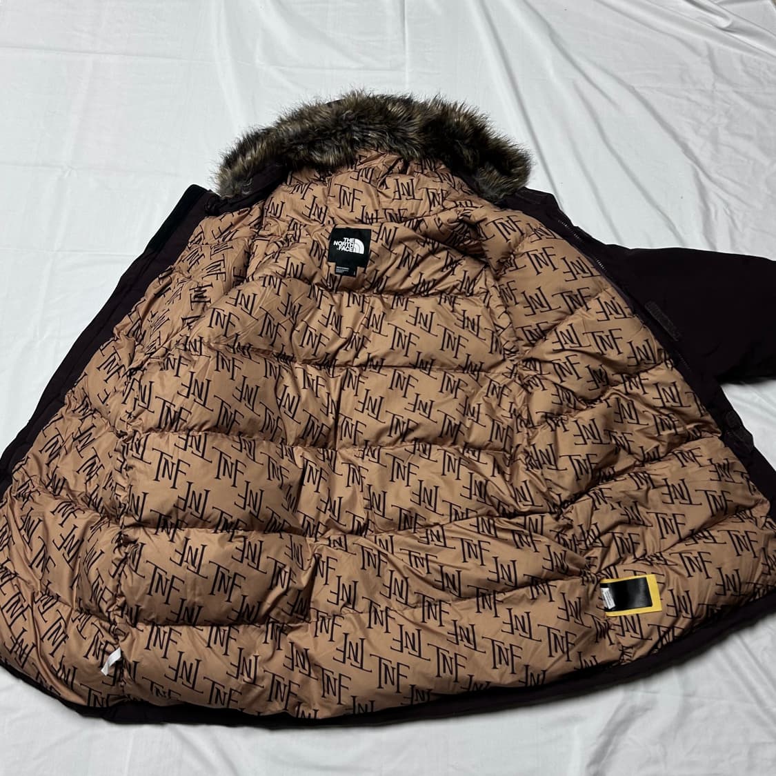 노스페이스 대장급 해외판 정품 패딩 파카 105 상품이미지3
