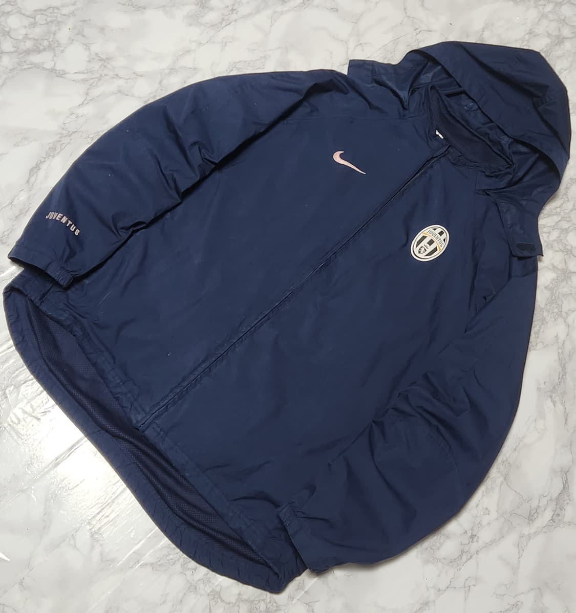 나이키 유벤투스 04-05 핑크 스우시 바람막이 후드 자켓
 상품이미지2