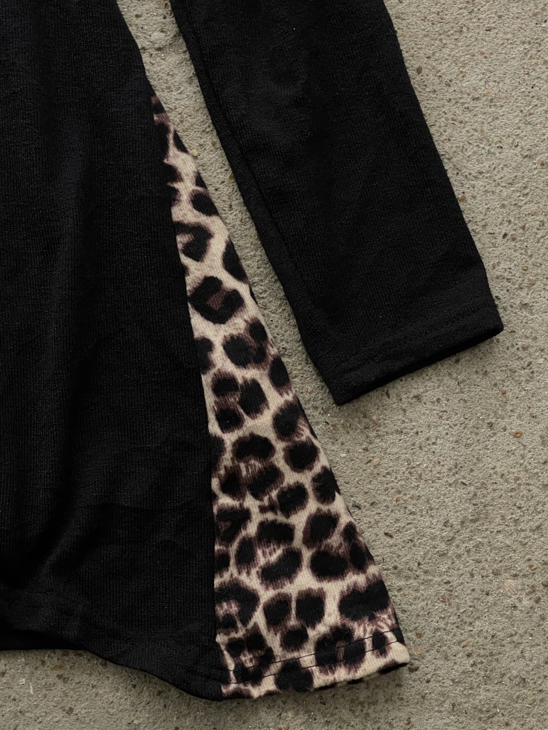 leopard back zip up sleeve t 상품이미지3