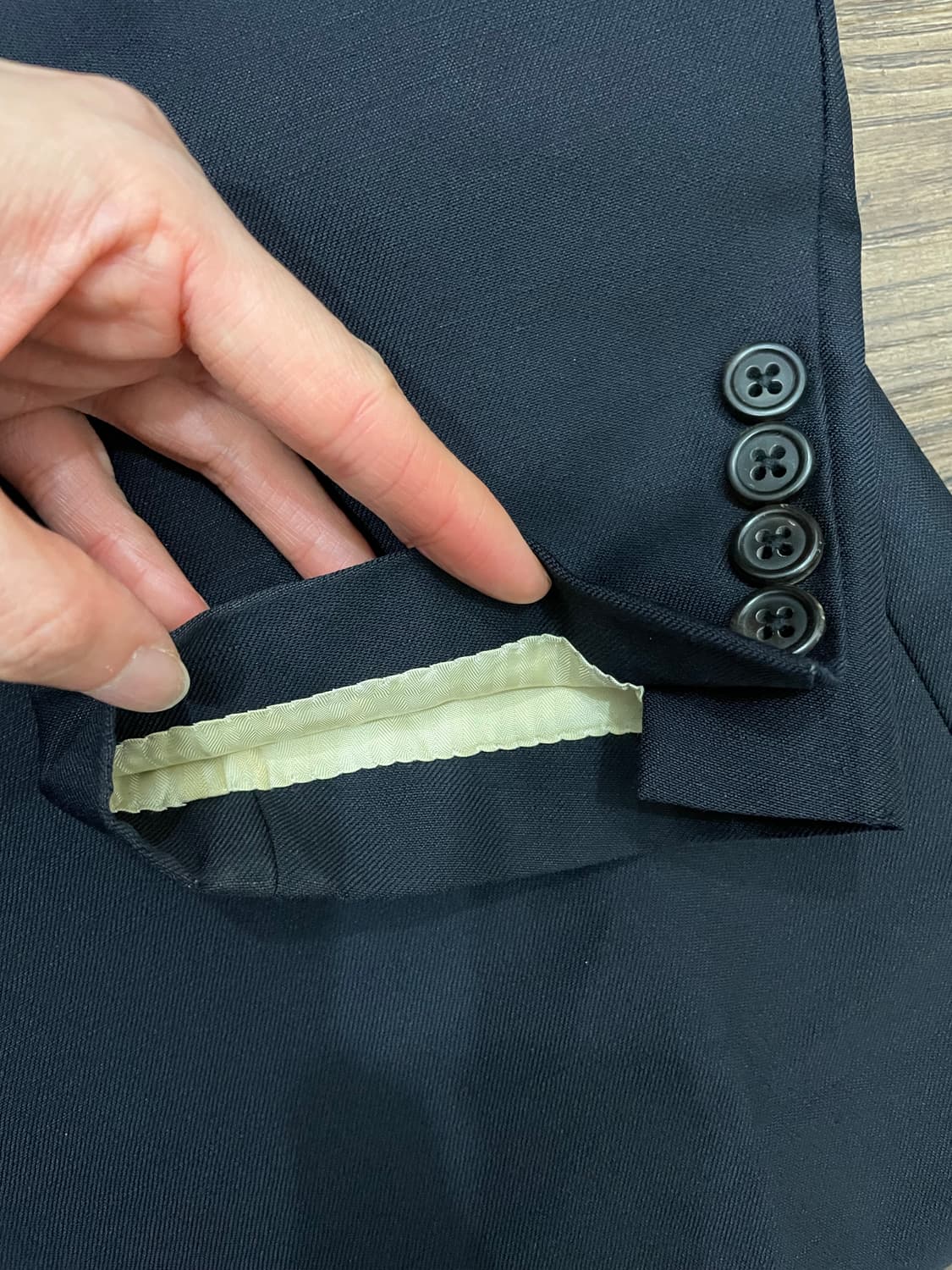 버버리 일본판 울 모헤어 네이비 블레이져 자켓 상품이미지5