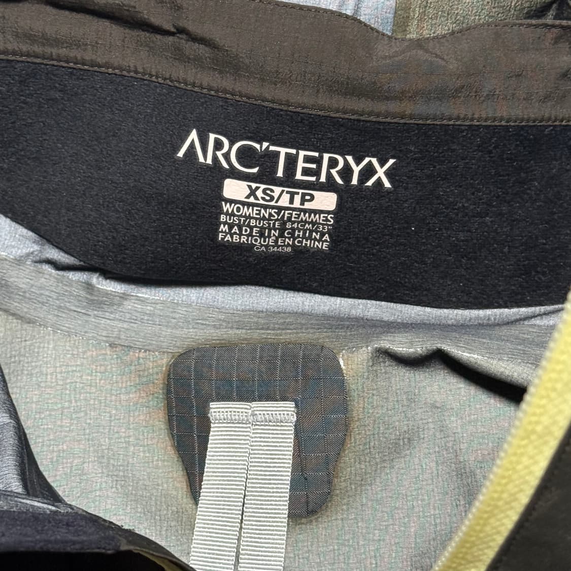 XS 아크테릭스 여성용 AR 고어텍스 바람막이 상품이미지4