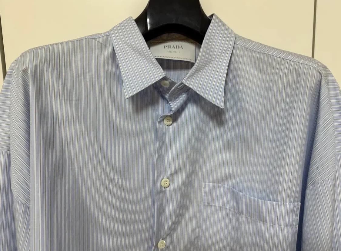 (새상품)-프라다- 백 패치 블루 스트라이프 셔츠 상품이미지4