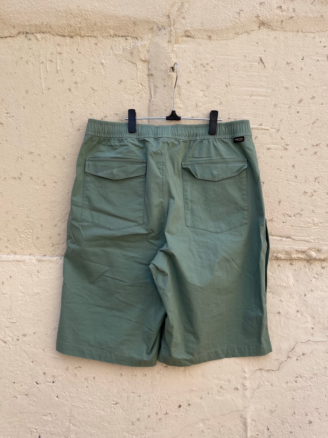 반스 x 도쿄 디자인 콜렉티브 쇼츠 반바지 상품이미지4