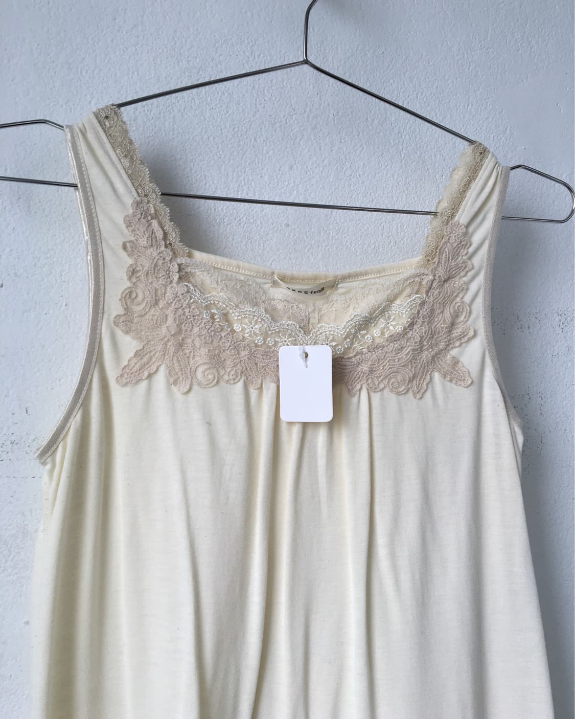 Axes femme lace trimming sleeveless 상품이미지5