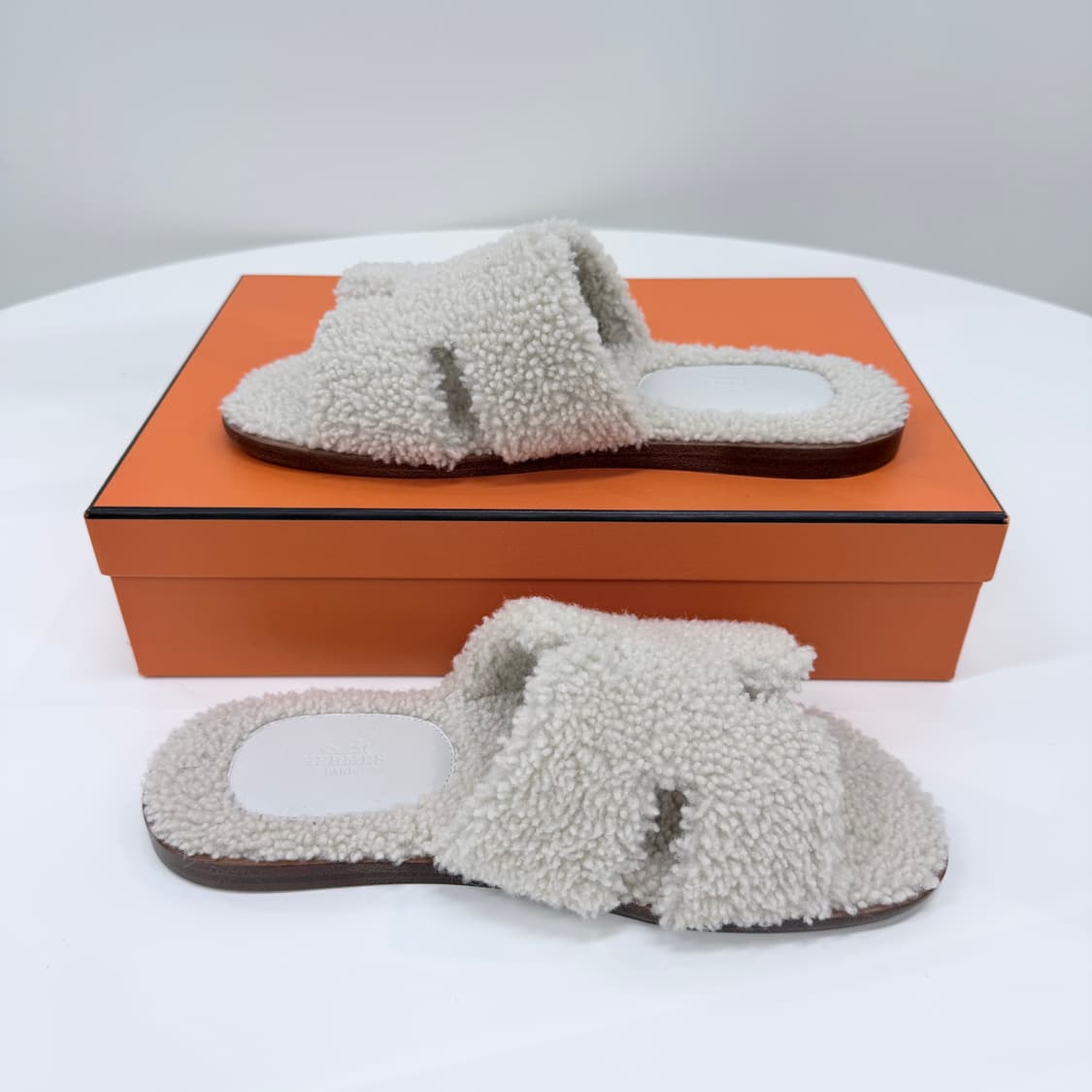 [미사용/265] 에르메스 이즈미르 시어링 퍼 샌들 슬리퍼 상품이미지4