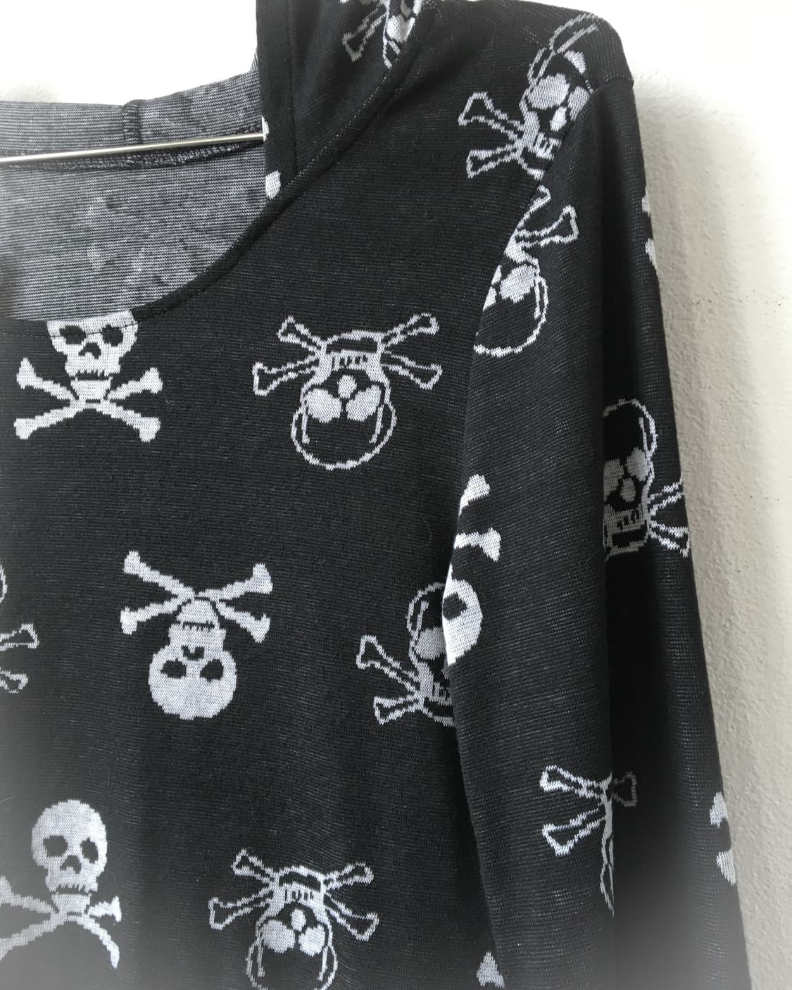 Skull pattern knit hood onepiece 상품이미지5
