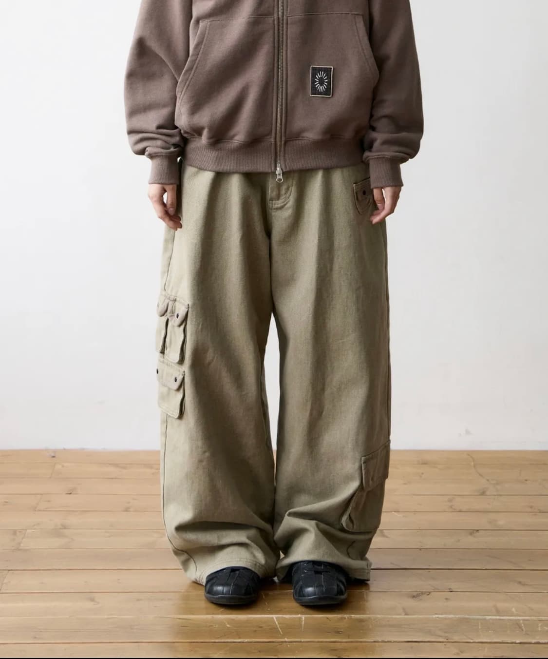 더콜디스트모먼트 TCM multi cargo pants (beige) L 상품이미지1