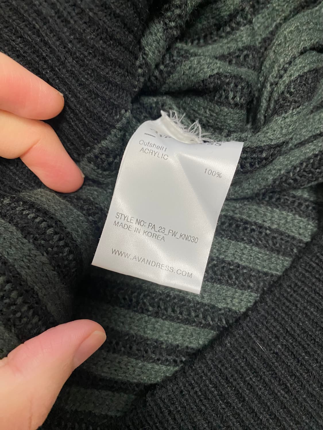 어반드레스 검은색 니트 스웨터 상품이미지3