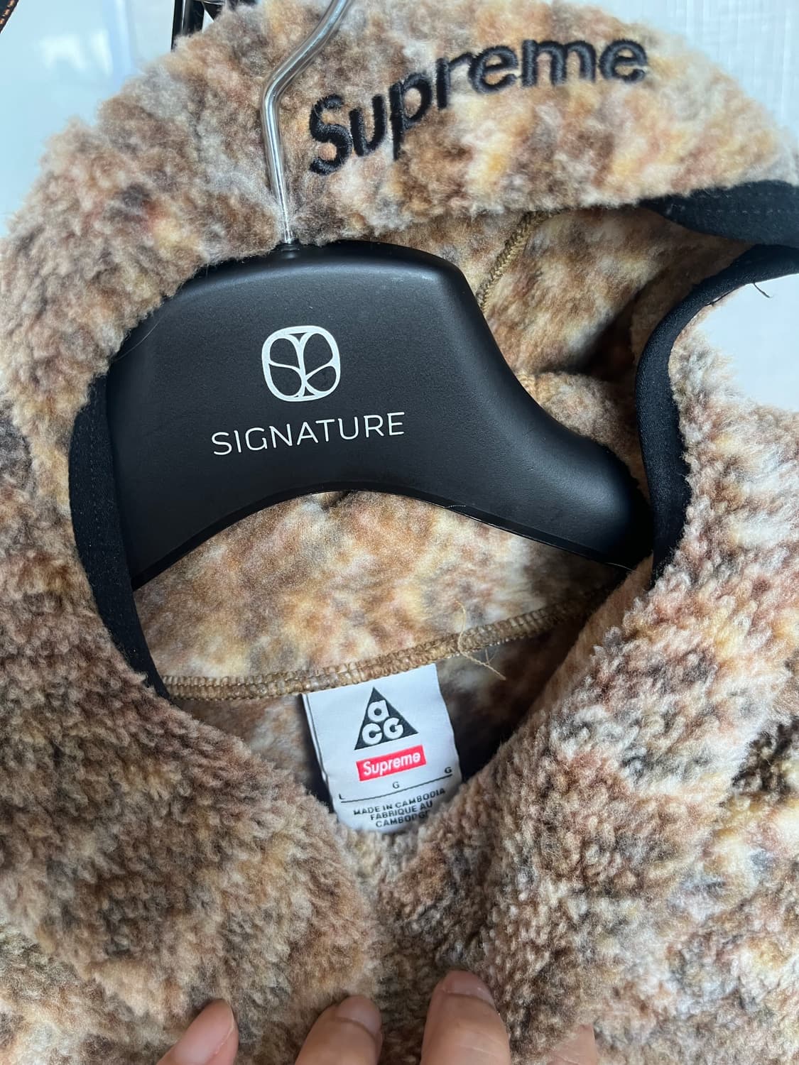 슈프림 x 나이키 ACG 플리스 풀오버 골드 스네이크스킨 - 22FW 상품이미지3