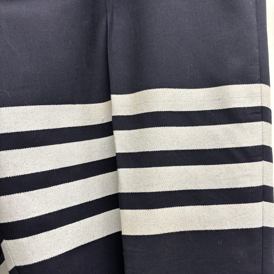 [4,3]톰브라운 사선완장 클래식 정장 셋업 상품이미지9