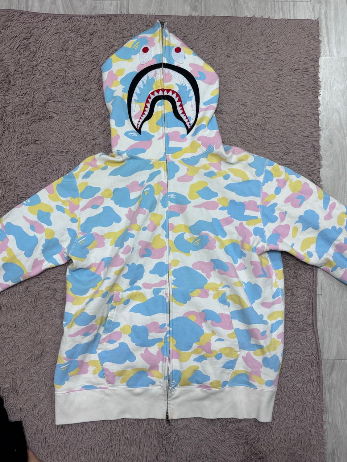 베이프 캔디카모 샤크후드집업 상품이미지1