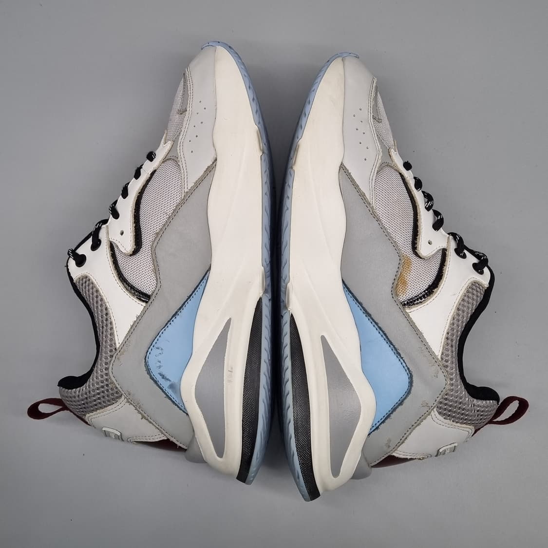 슈콤마보니 풀문 스니커즈255 굽6 상품이미지5