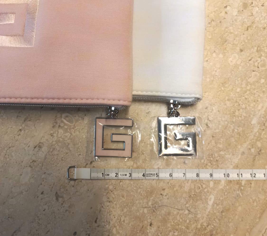 지방시 GIVENCHY 소프트 파우치 (새제품) 상품이미지8
