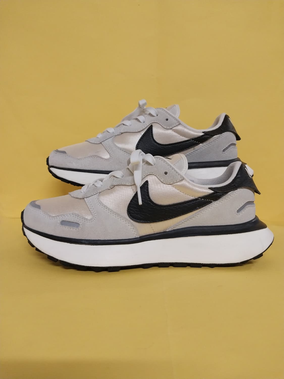 여성 나이키 피닉스 와플 키높이 운동화 (250) 상품이미지1