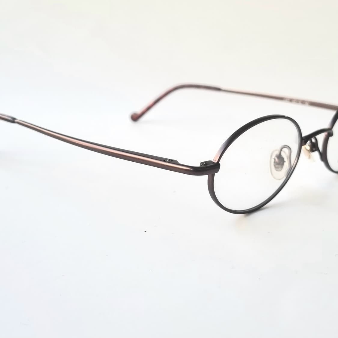 데드스탁 미니멀 타원형 빈티지안경테 508 상품이미지8