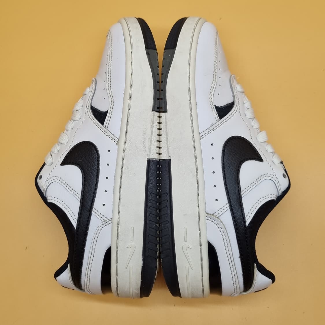 나이키 감마포스 흰검 여성운동화230  상품이미지4