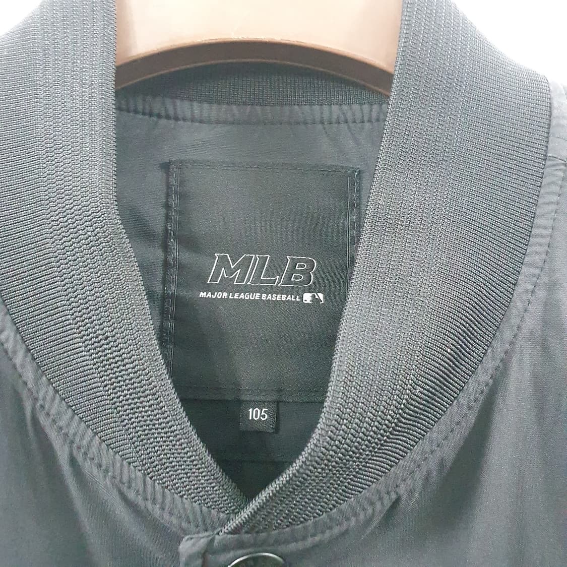 XL MLB 남성 블랙 간절기 뉴욕 양키스 바람막이 자켓 상품이미지3