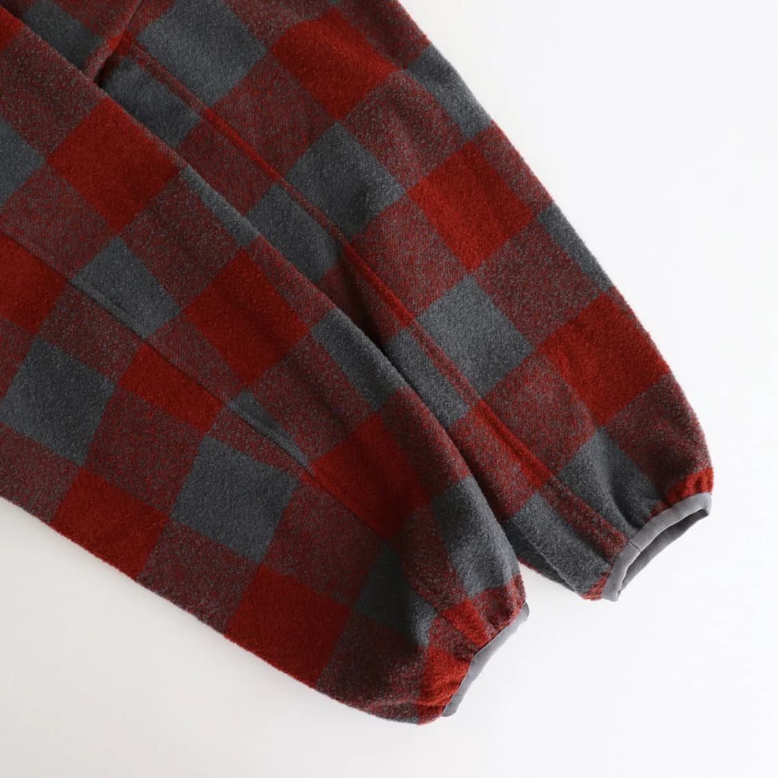 그라프페이퍼 트라이-스핀 루프 카디건 브릭 x 그레이 상품이미지4