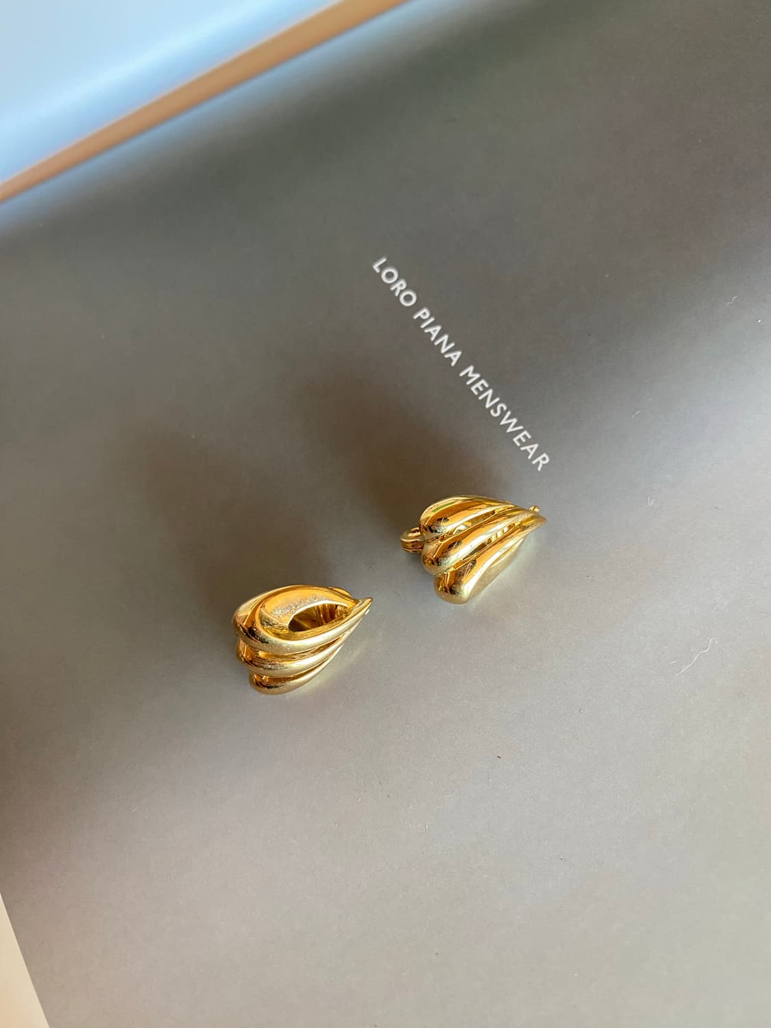 모네 monet 골드 귀걸이 귀찌 상품이미지6