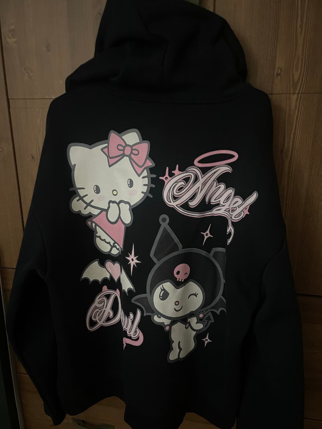 버쉬카 산리오 후드티 상품이미지1