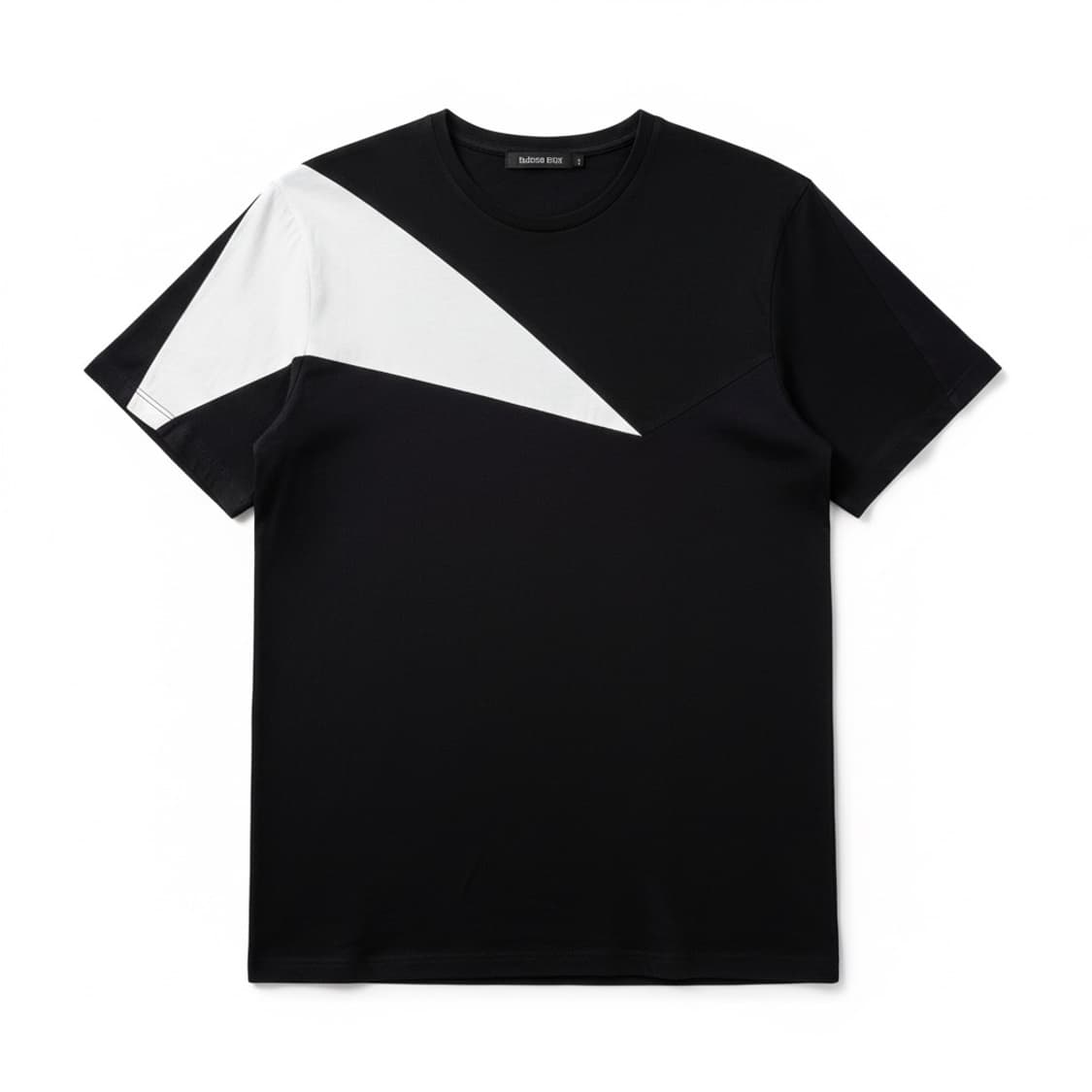 닐바렛 블랙/화이트 반팔 티셔츠 M 상품이미지1