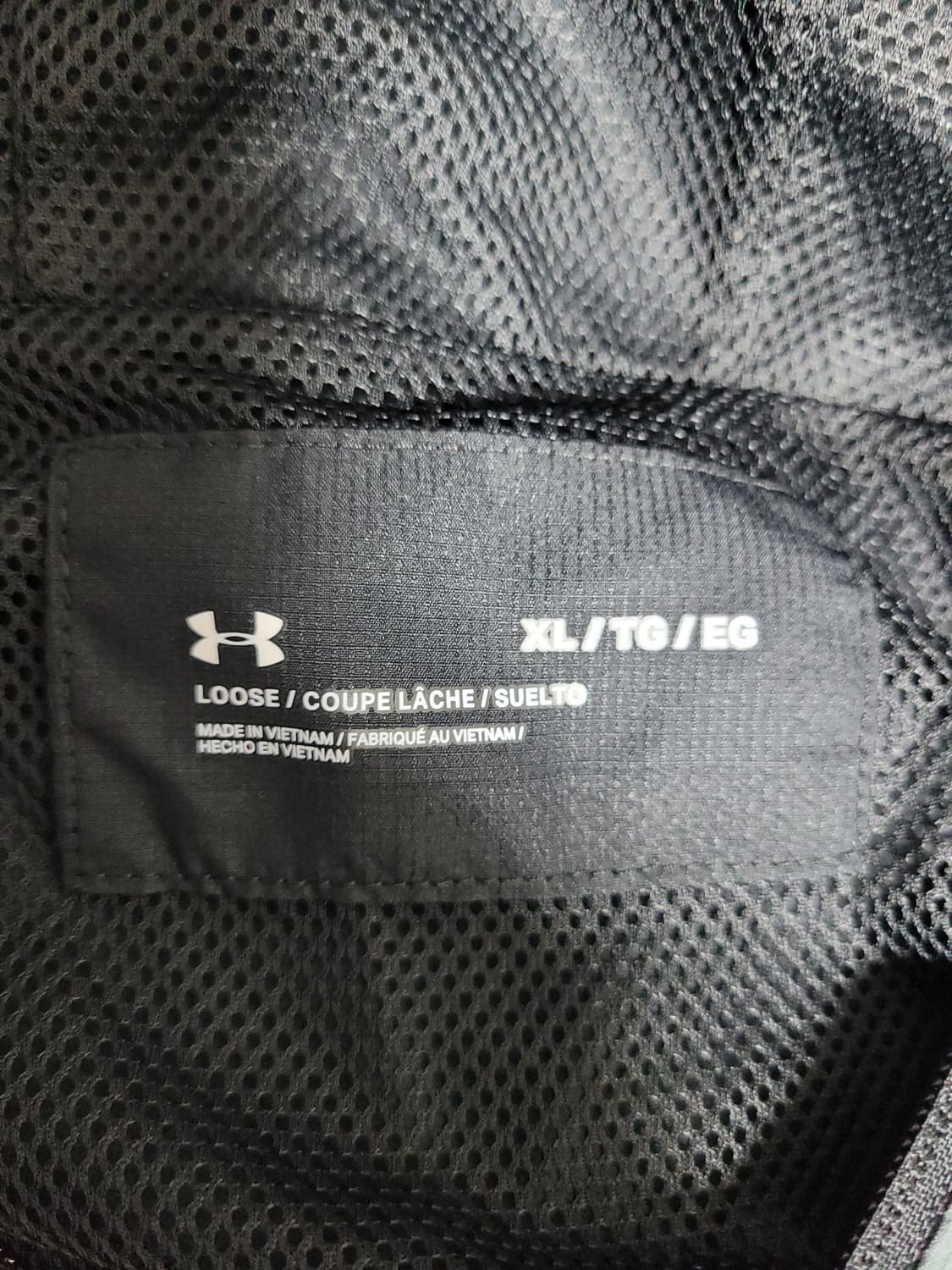 언더아머 바람막이 상품이미지3