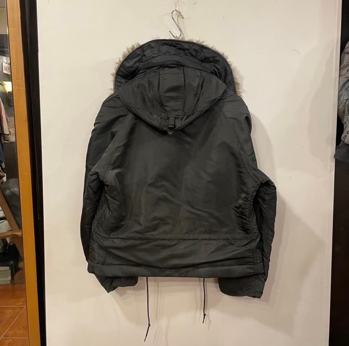 알파인더스트리 리메이크 크롭봄버 S 상품이미지3