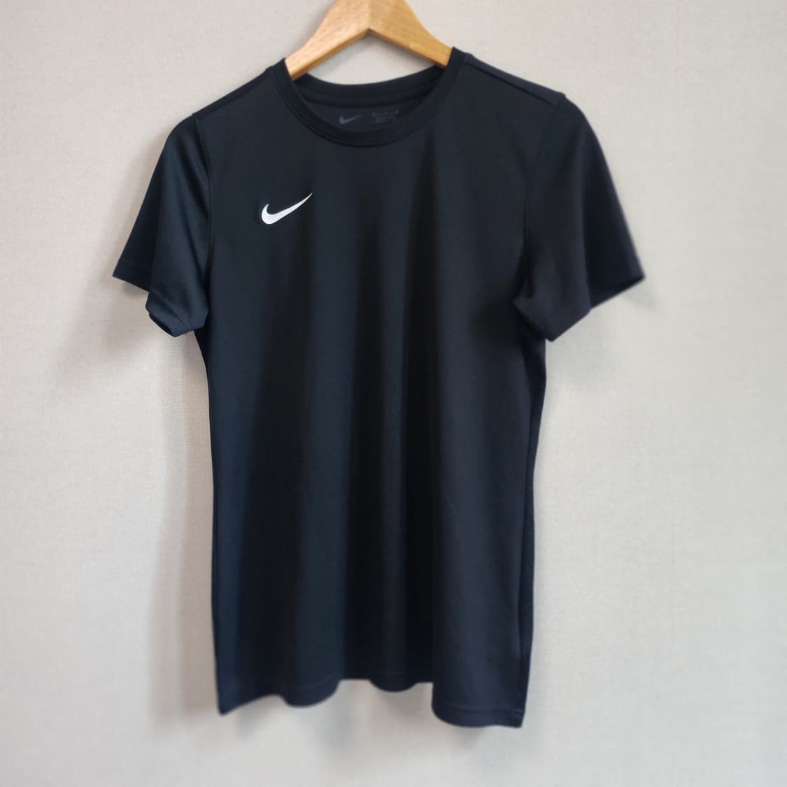 [90] 나이키 반팔 블랙 기능성 티셔츠 상품이미지1