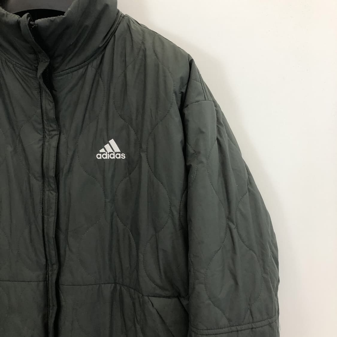 아디다스 리버시블 퀄팅 양털 롱 쉐르파 L 상품이미지2