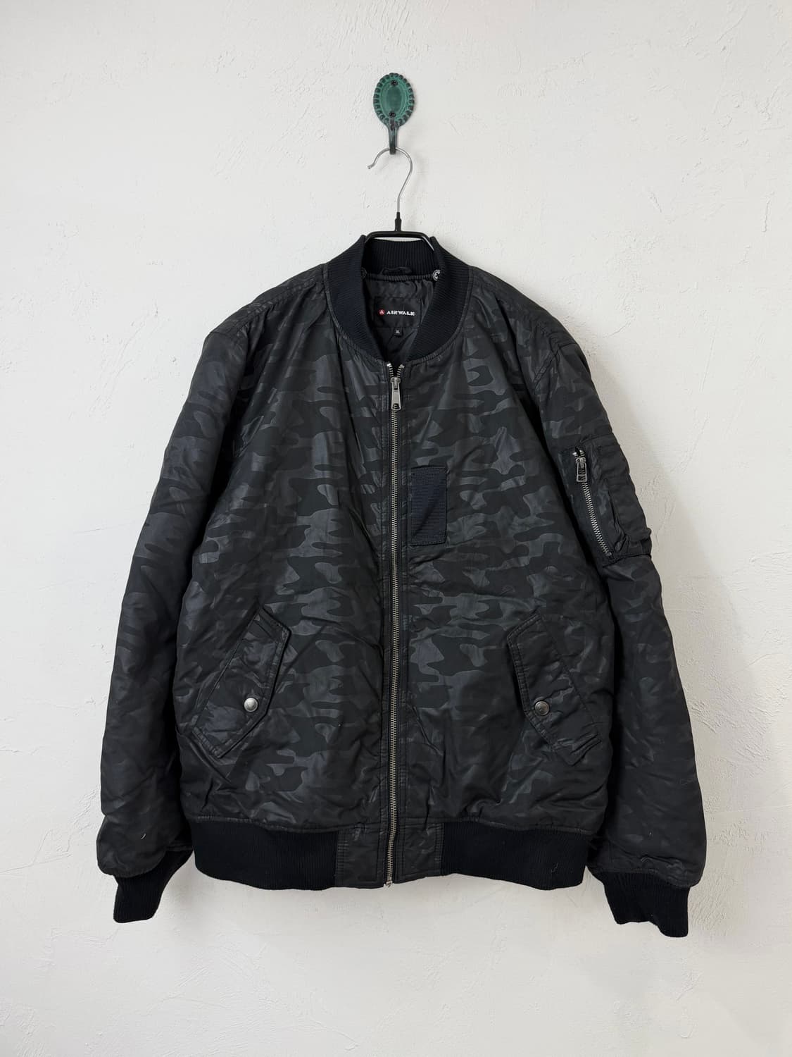 AIRWALK 블랙 카모 MA-1 봄버 상품이미지1
