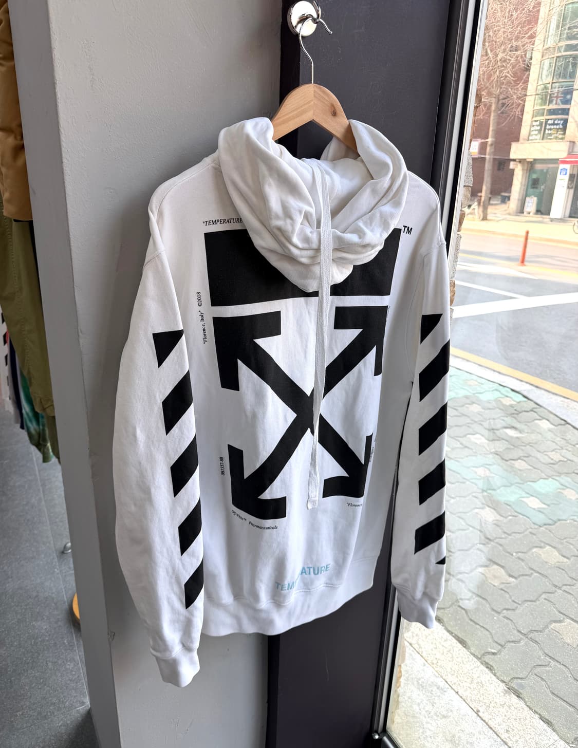 M/ 오프화이트 모나리자 크랙 후드티 상품이미지5