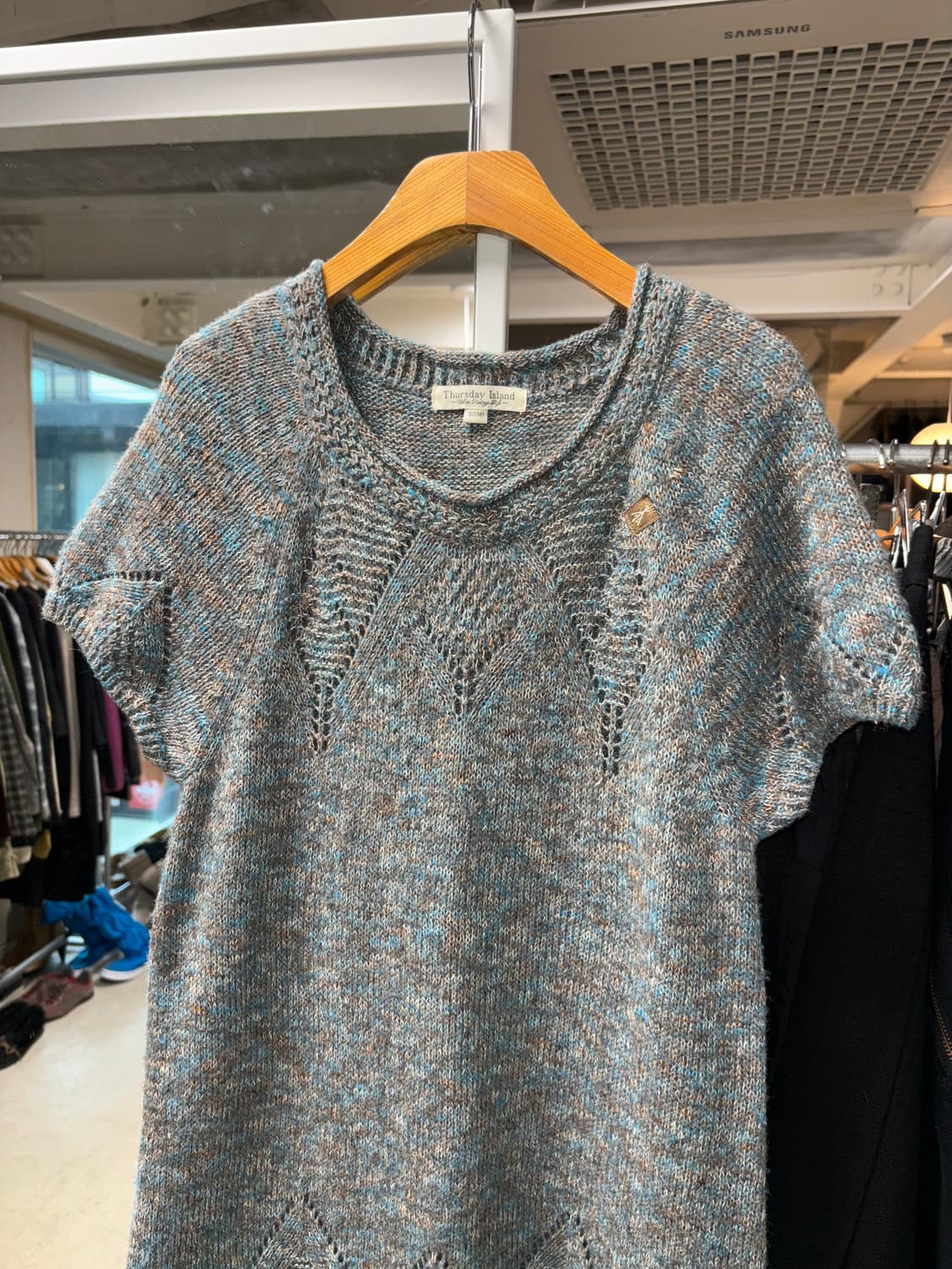 써스데이 아일랜드 린넨 니트 상품이미지3