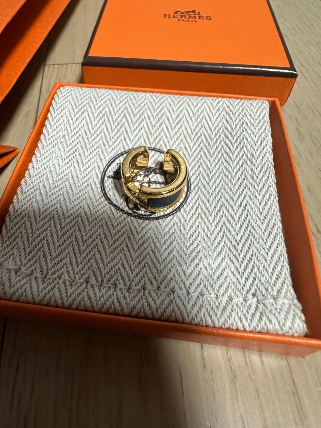 에르메스 올림프 이어커프 누아 상품이미지3