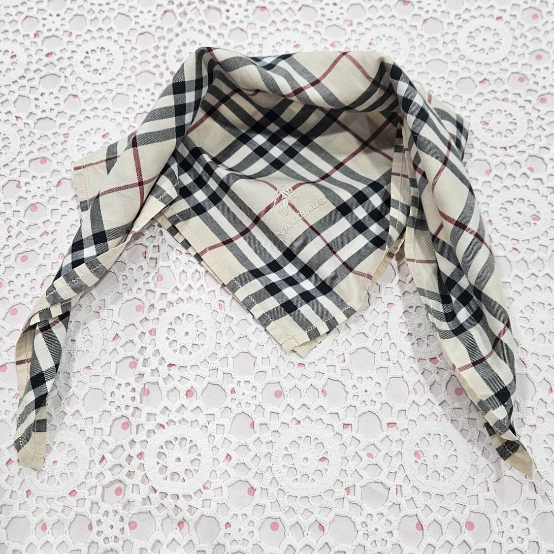 버버리 체크손수건 아이보리 상품이미지1