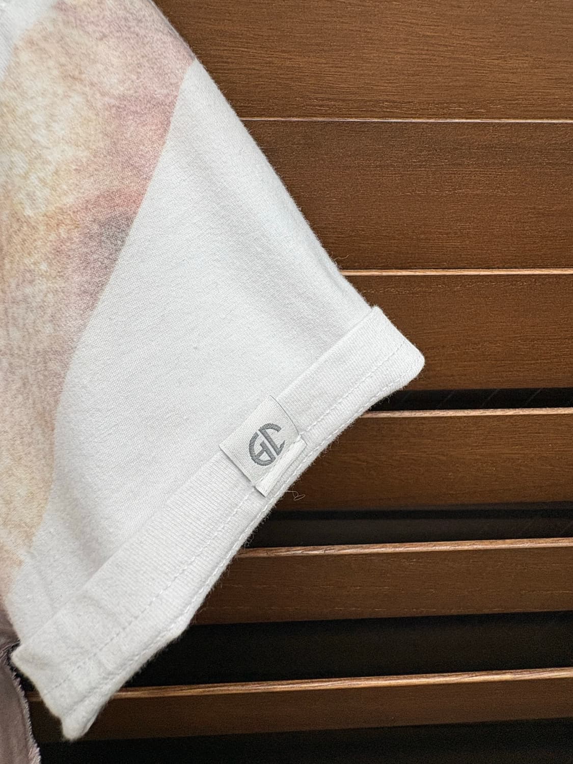 JOEGUSH 조거쉬 키스 프린팅 크롭 반팔 상품이미지9